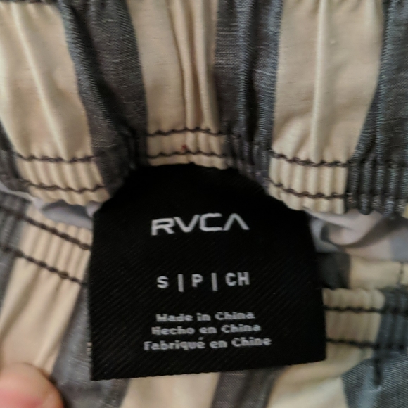 RVCA striped swim trunks - Picture 3 of 4